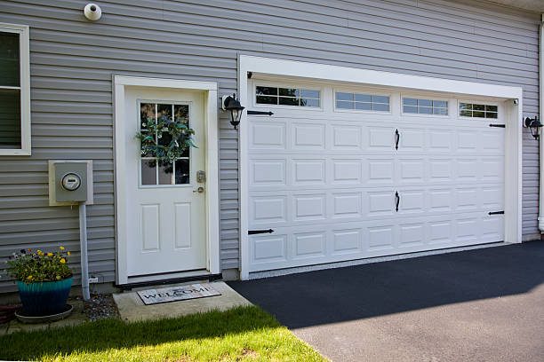 24/7 Emergency Garage Door Panel Replacement experts in Fayette County County, GA